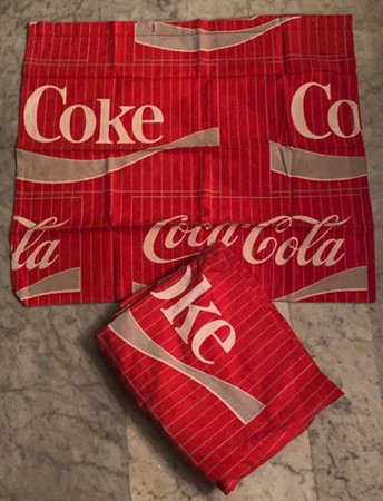 8853-1  € 10,00  coca cola dekbedovertrek 1 pers.jpeg